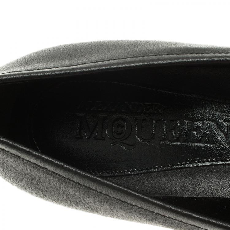 Pre Owned Alexander McQueen Black Leather Micro Studd Fringe Loafers Size 39.5