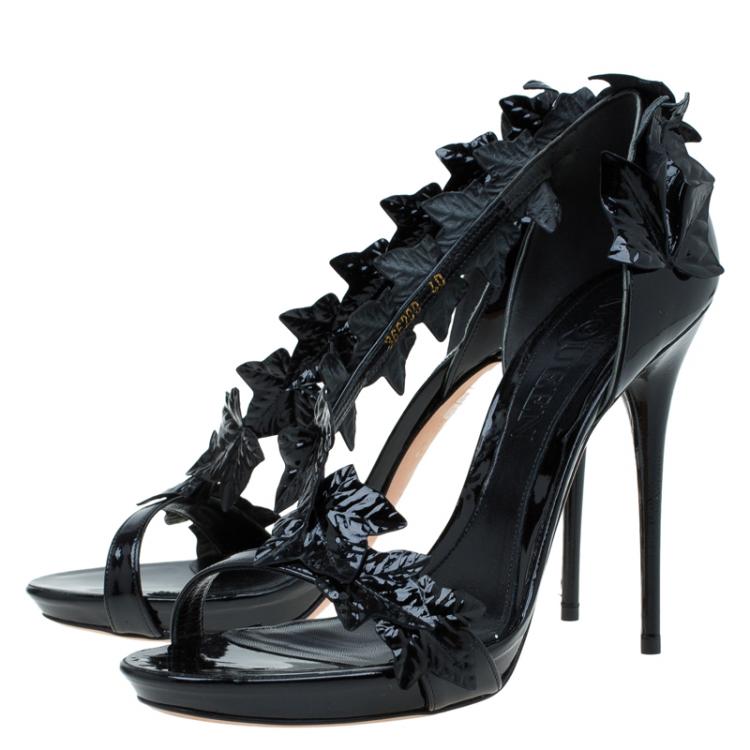Pre Owned Alexander McQueen Black Patent Ivy Leaf Embellished Sandals Size 40