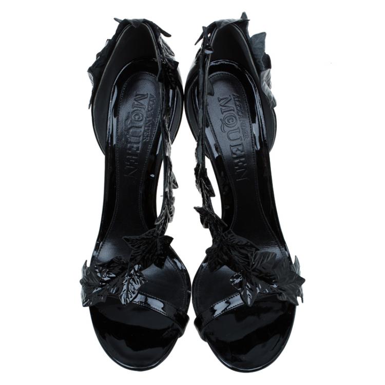 Pre Owned Alexander McQueen Black Patent Ivy Leaf Embellished Sandals Size 40
