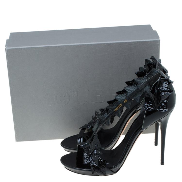 Pre Owned Alexander McQueen Black Patent Ivy Leaf Embellished Sandals Size 40