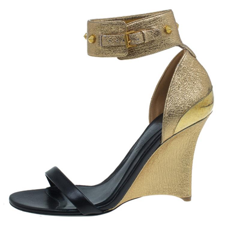 Pre Owned Alexander McQueen Black and Gold Leather Studded Wedge Sandals Size 37 
