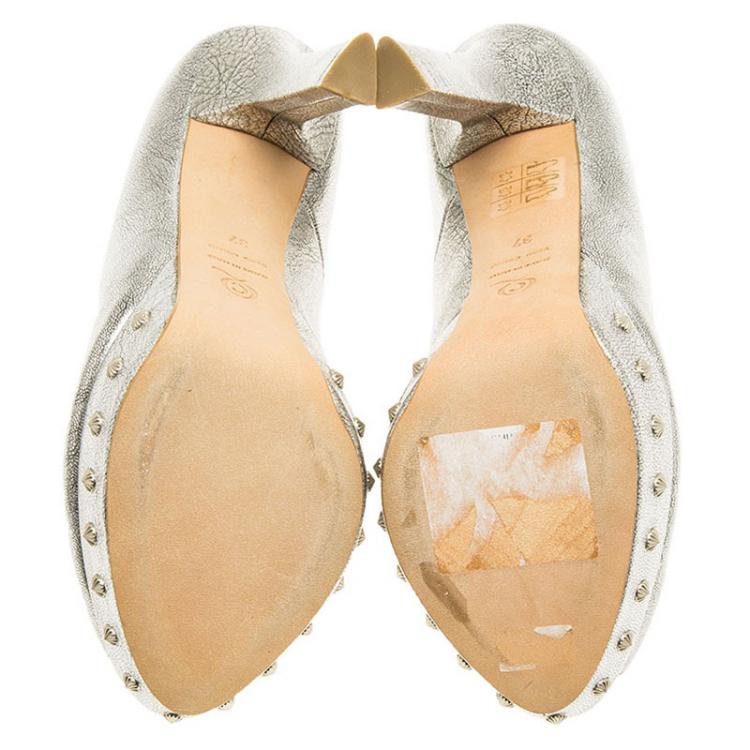 Pre Owned Alexander McQueen Metallic Silver Skull Embellished Peep Toe Platform Pumps Size 37