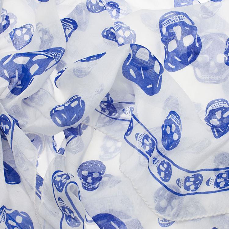 Pre Owned Alexander McQueen White and Blue Skull Silk Chiffon Scarf
