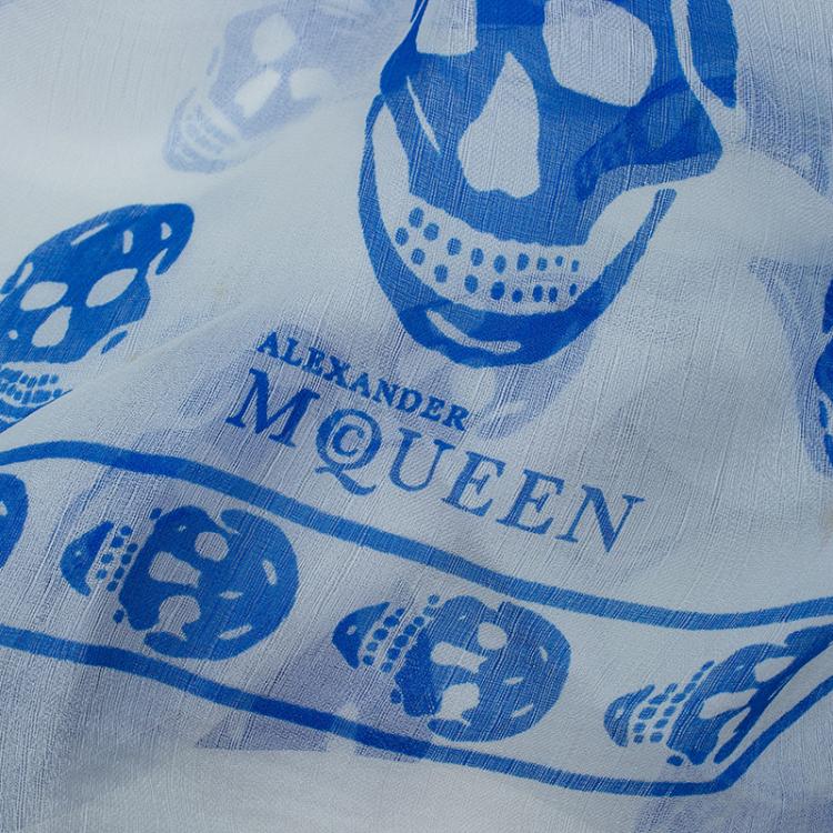 مملوكة مسبقًا Alexander McQueen White and Blue Modal Cashmere Skull Kefia
