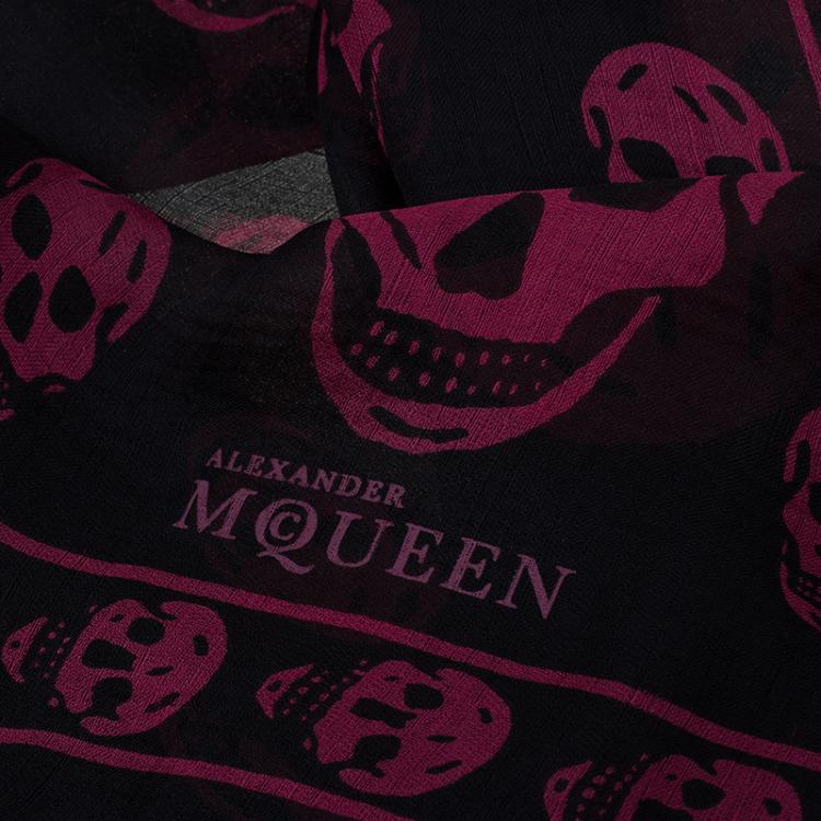 Pre Owned Alexander McQueen Black and Pink Silk Skull Print Scarf