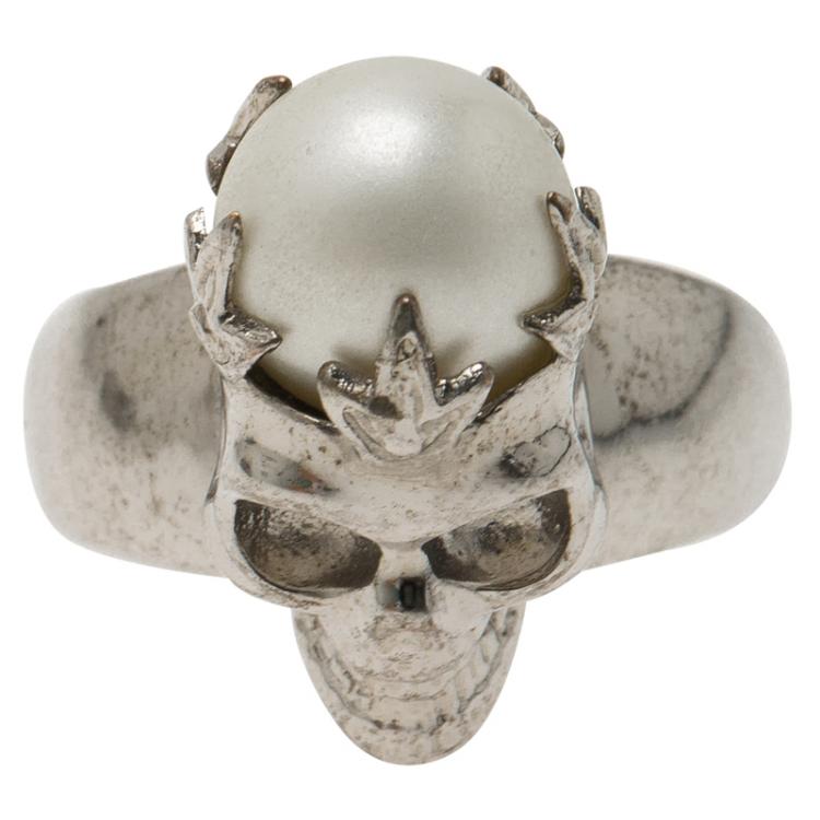 Pre Owned Alexander McQueen Faux Pearl Crown Skull Ring Size 55