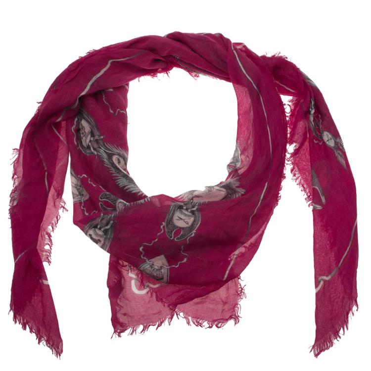 مملوكة مسبقًا Alexander McQueen Pink Skull Print Modal and Cashmere Square Scarf