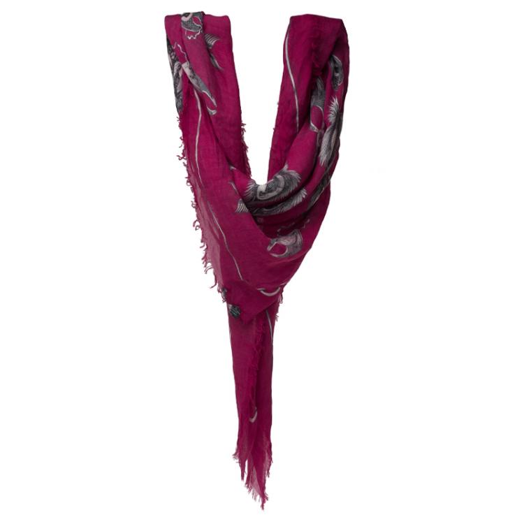 مملوكة مسبقًا Alexander McQueen Pink Skull Print Modal and Cashmere Square Scarf