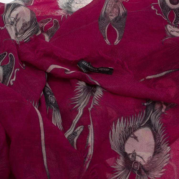 مملوكة مسبقًا Alexander McQueen Pink Skull Print Modal and Cashmere Square Scarf