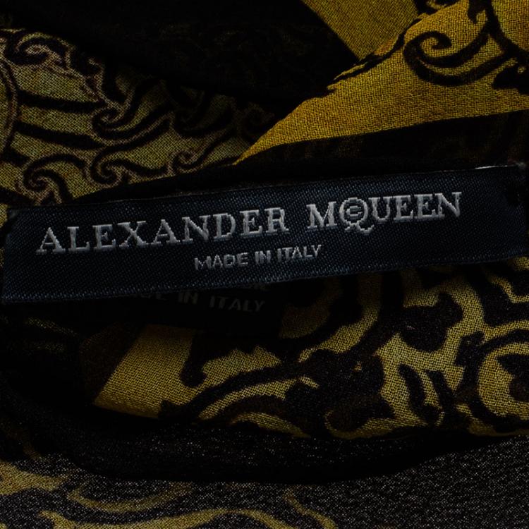 Pre Owned Alexander McQueen Black and Gold Printed Silk Scarf
