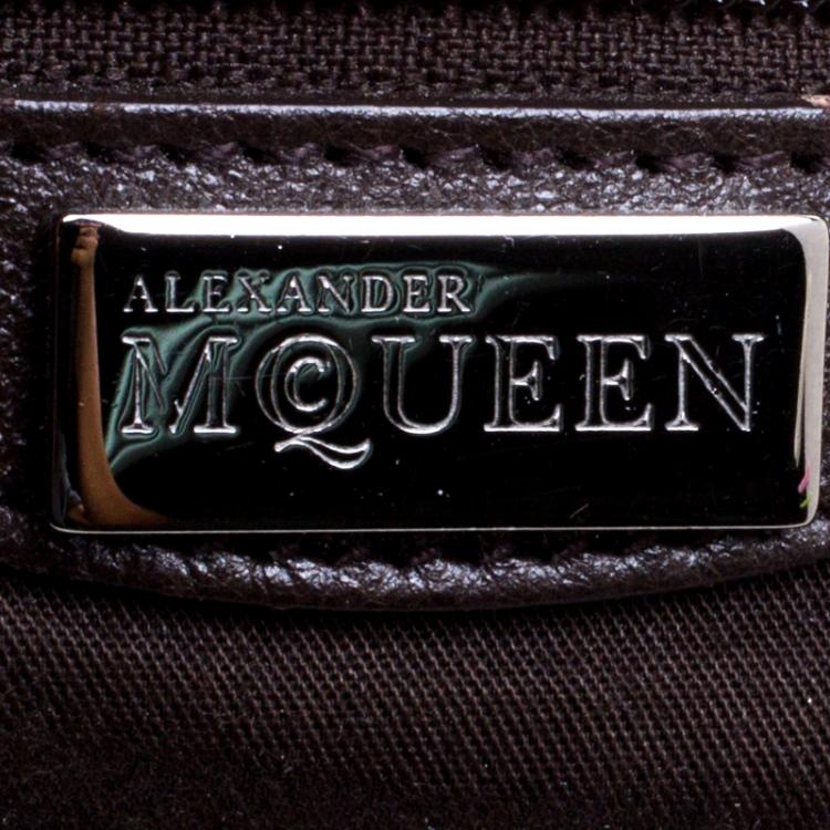 مملوكة مسبقًا Alexander McQueen Dark Brown Patent Leather Elvie Satchel