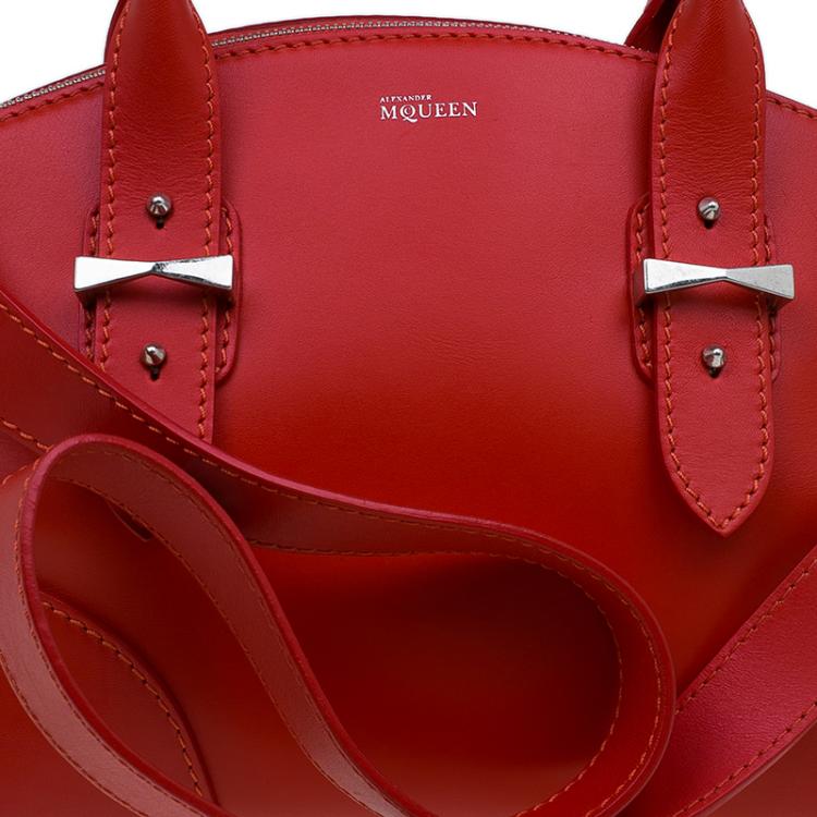 Pre Owned Alexander McQueen Red Leather Small Legend Tote bag