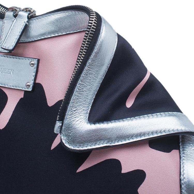 مملوكة مسبقًا Alexander McQueen Black/Pink Satin Medium Floral De Manta Clutch