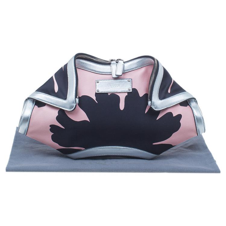 مملوكة مسبقًا Alexander McQueen Black/Pink Satin Medium Floral De Manta Clutch