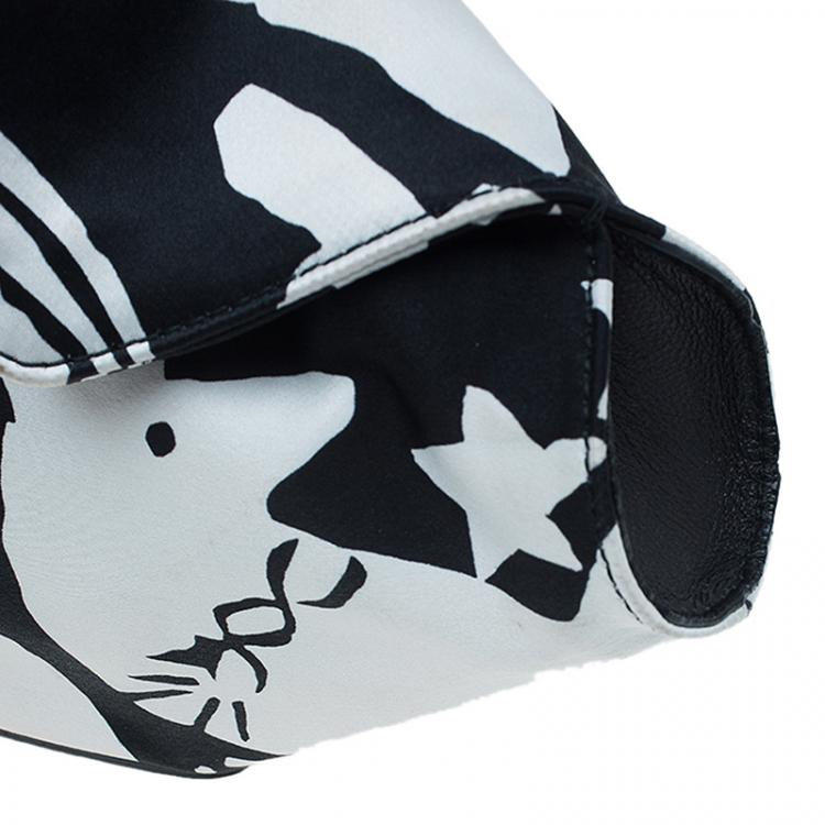 Pre Owned Alexander McQueen Black/White Satin Naive Pagan-Print Small De Manta Clutch