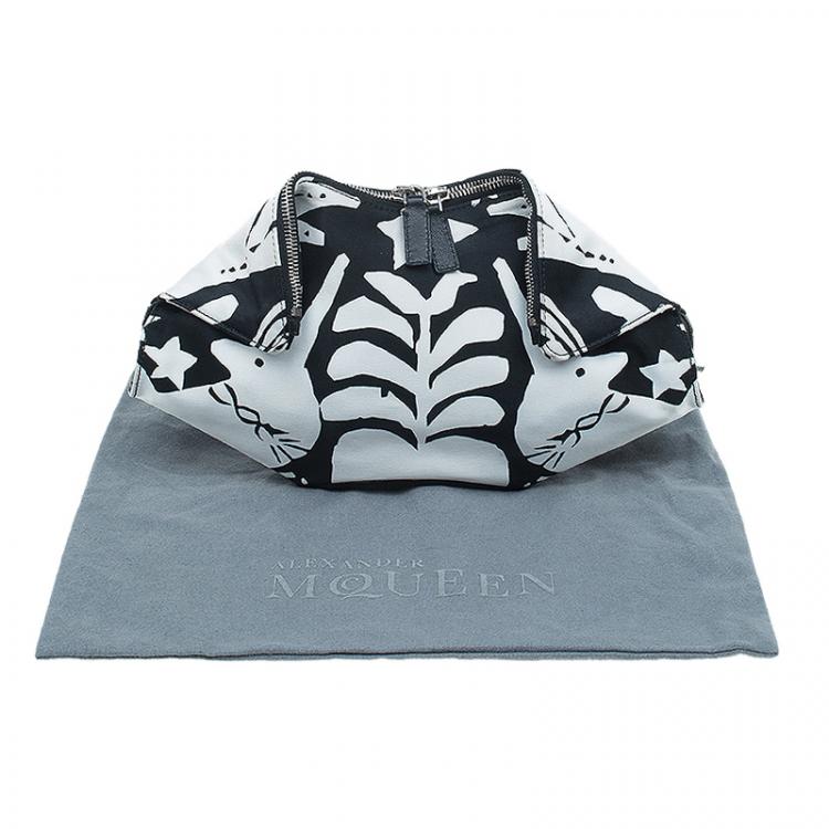 Pre Owned Alexander McQueen Black/White Satin Naive Pagan-Print Small De Manta Clutch
