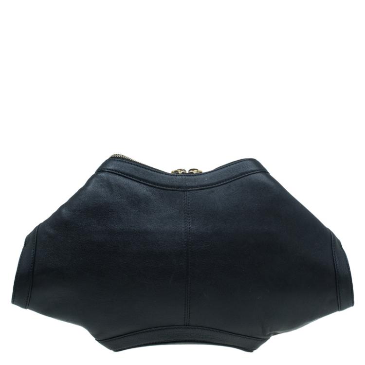 Pre Owned Alexander McQueen Black Leather Medium De Manta Clutch