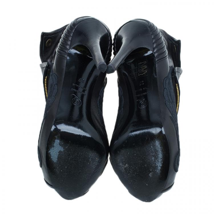Pre Owned Alexander McQueen Black Leather Faithful Peep Toe Ankle Booties Size 37