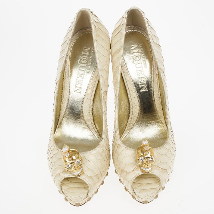 Pre Owned Alexander McQueen Python Pearl Skull Studded Peep Toe Pumps Size 39
