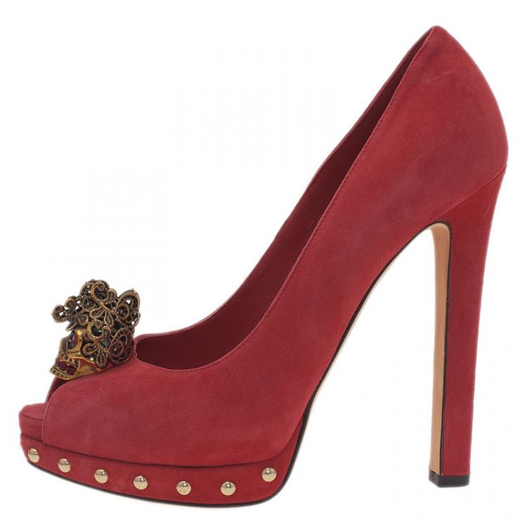 Pre Owned Alexander McQueen Red Suede Skull Embellished Platform Pumps Size 37.5 