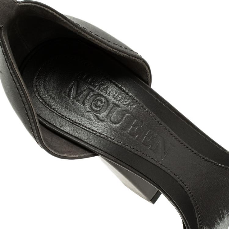 Pre Owned Alexander McQueen Grey Mink and Leather Buckle Detail  Ankle Strap Platform Sandals Size 38 