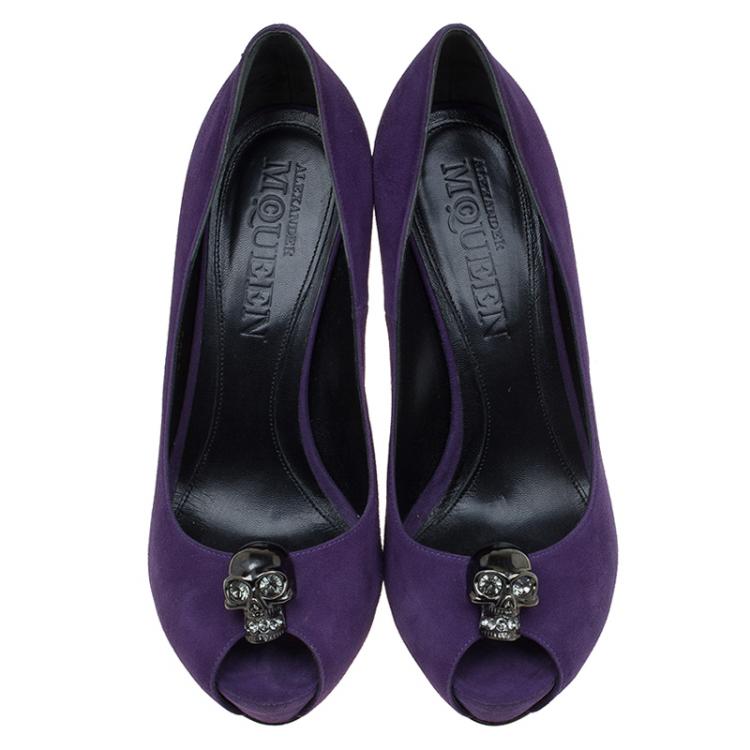 Pre Owned Alexander McQueen Purple Suede Skull Embellished Peep Toe Pumps Size 37