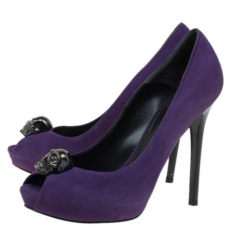 Pre Owned Alexander McQueen Purple Suede Skull Embellished Peep Toe Pumps Size 37