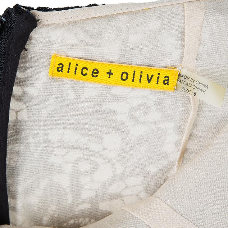 Pre Owned Alice + Olivia Black Clover Lace Open-Back Dress M