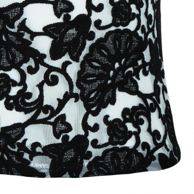 Pre Owned Alice + Olivia Connie Black and White Embroidered Top XS