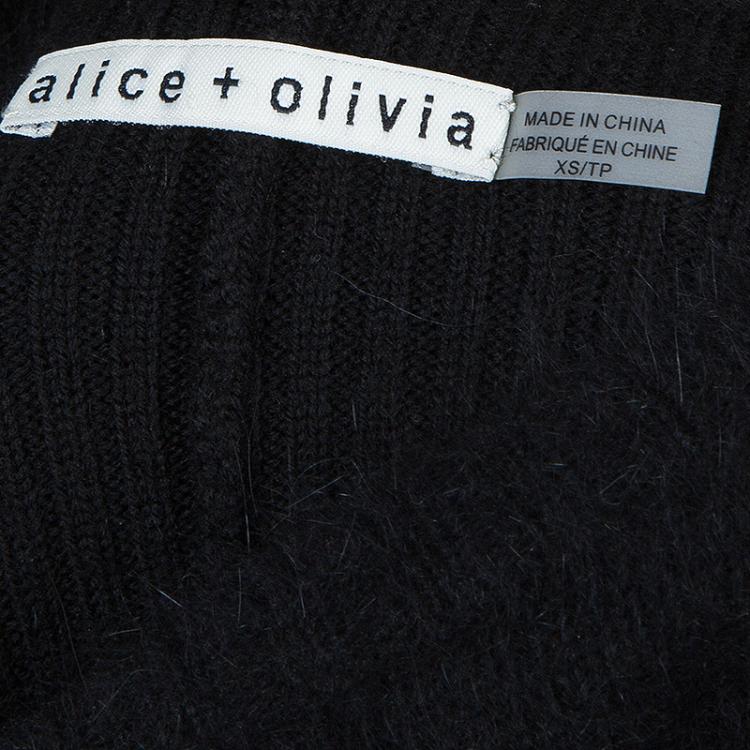 Pre Owned Alice + Olivia Black Fuzzy Sweater XS
