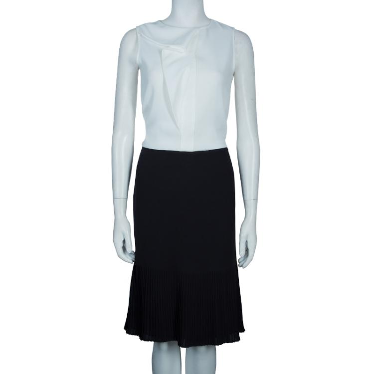 Pre Owned Armani Collezioni Black Pleated Skirt M