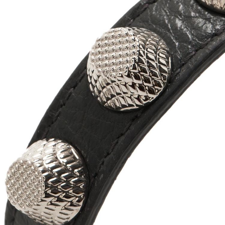 مملوكة مسبقًا Balenciaga Arena Giant All Silver Tone Stud Grey Leather Bracelet 