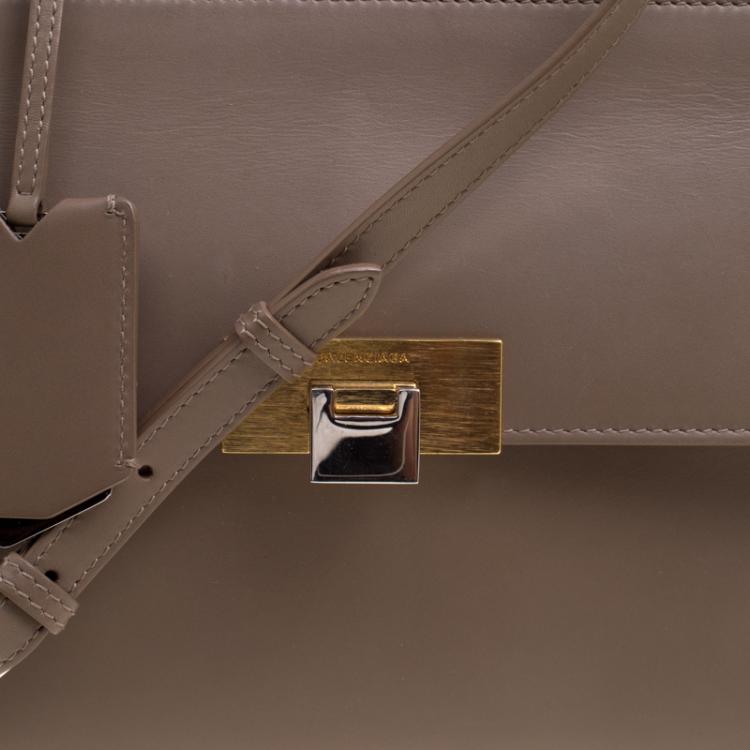 Pre Owned Balenciaga Dark Beige Leather Small Le Dix Top Handle Bag