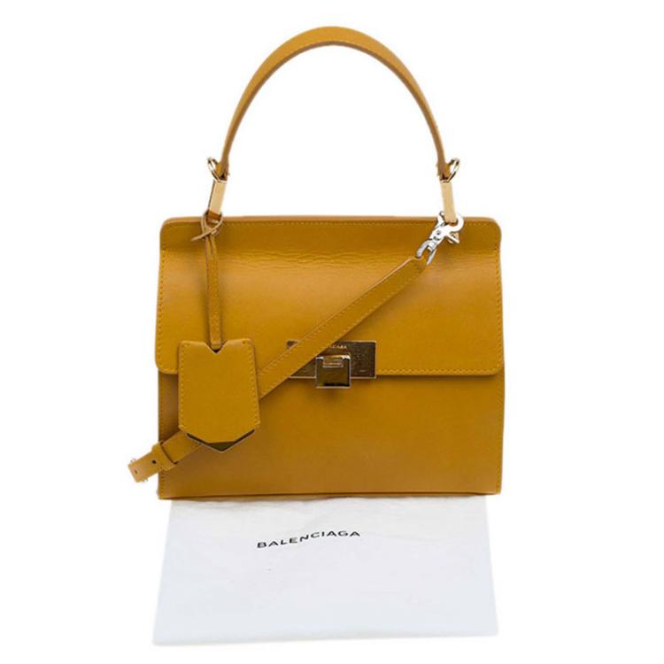 tan balenciaga bag