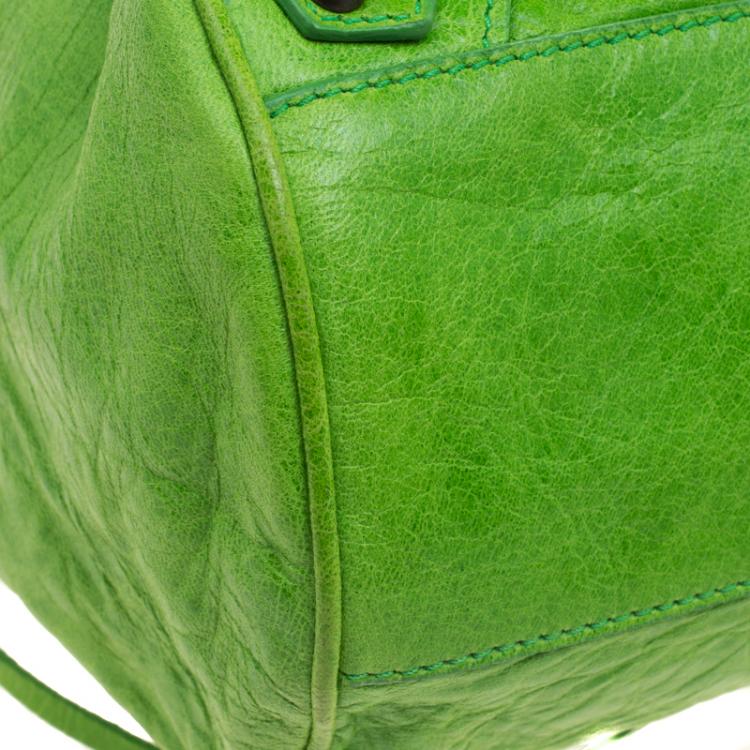 مملوكة مسبقًا Balenciaga Apple Green Leather Mini RH Twiggy Satchel