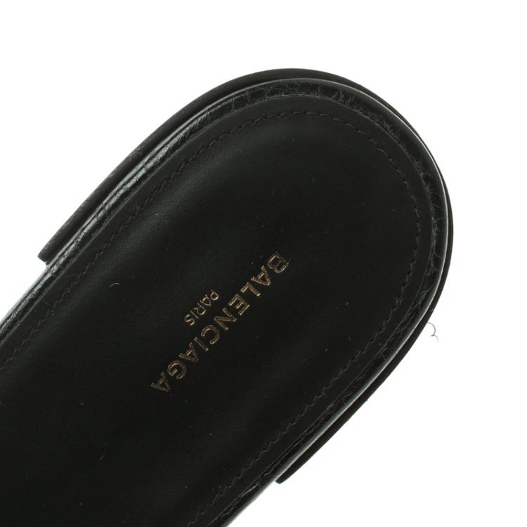 Pre Owned Balenciaga Black Studded Leather Arena Strappy Flat Slides Size 40