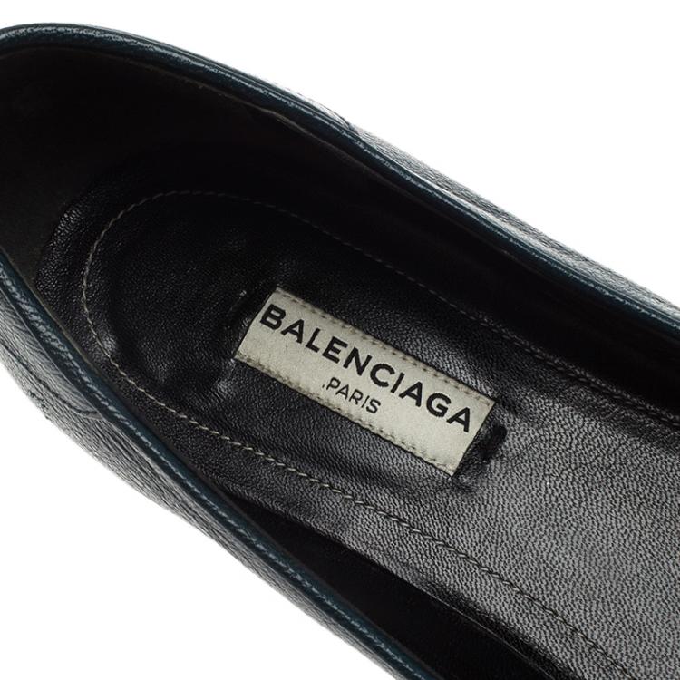 Pre Owned Balenciaga Teal Leather Studded Flats Size 37.5