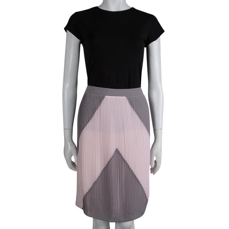Pre Owned Boss By Hugo Boss Colorblock Plisse Verylla Skirt M