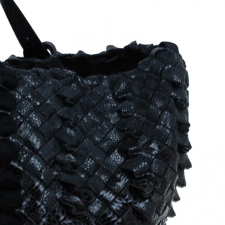 Pre Owned Bottega Veneta Limited Edition Black Stingray Woven Lido Medium Tote