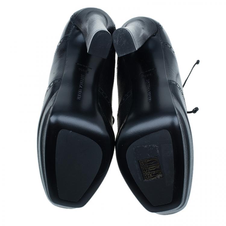 Pre Owned Bottega Veneta Black Brogue Leather Ankle Boots Size 38.5