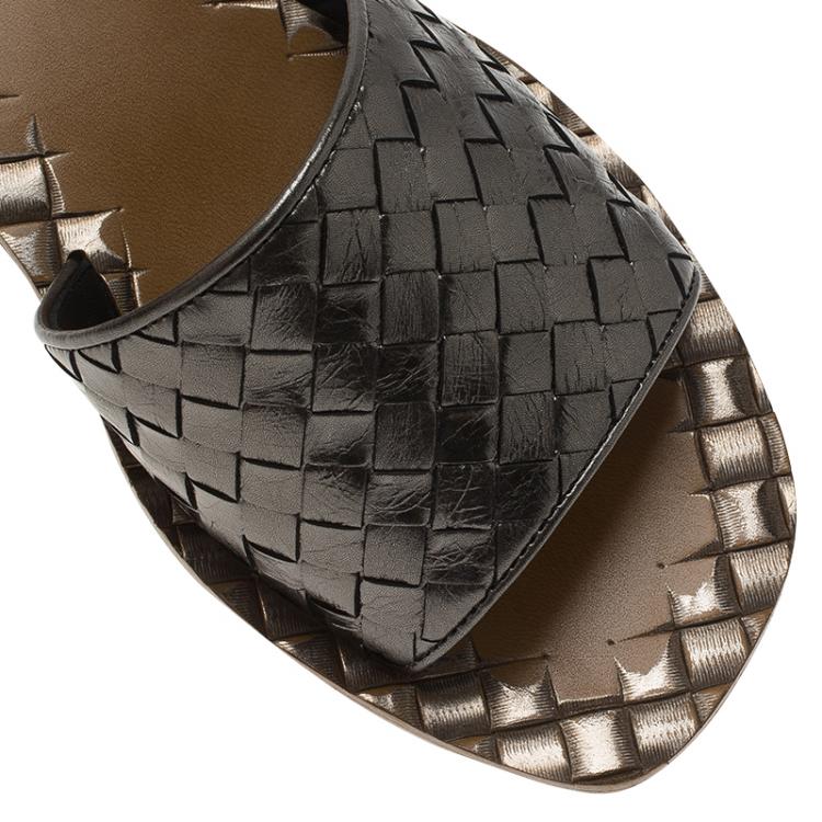 Pre Owned Bottega Veneta Silver Intrecciato Leather Flat Slides Size 37