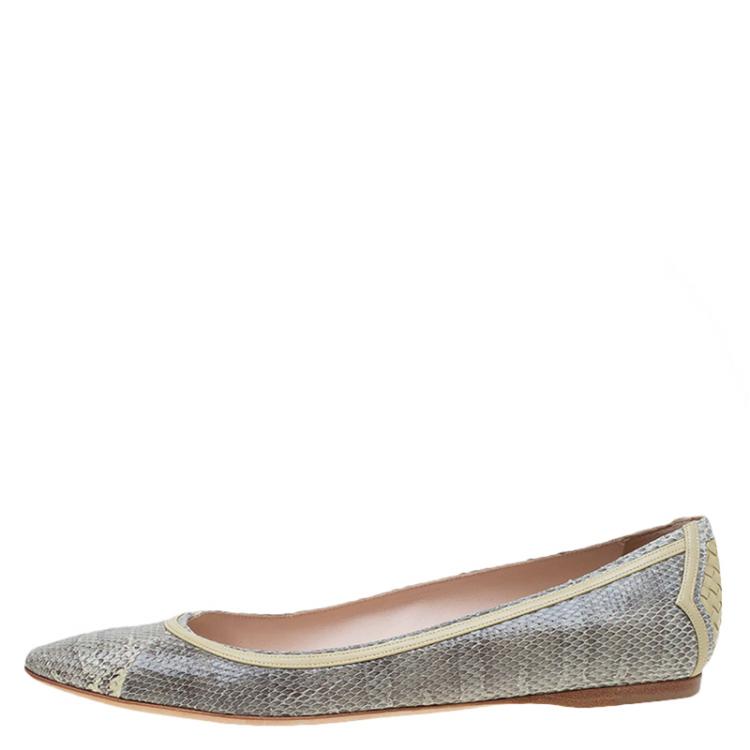 Pre Owned Bottega Veneta Grey Python Ballet Flats Size 40