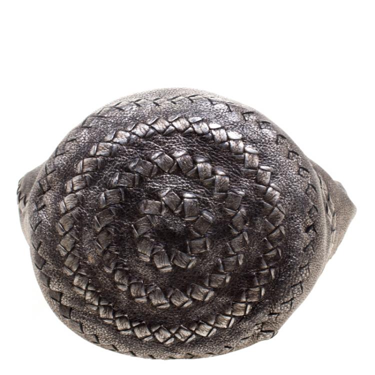 Pre Owned Bottega Veneta Metallic Silver Intrecciato Detail Cervo Leather Bucket Bag