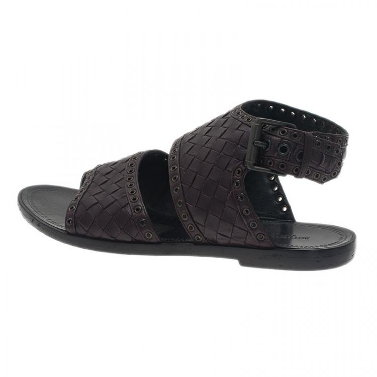 مملوكة مسبقًا Bottega Veneta Brown Intrecciato Leather Buckle Sandals Size 36.5 