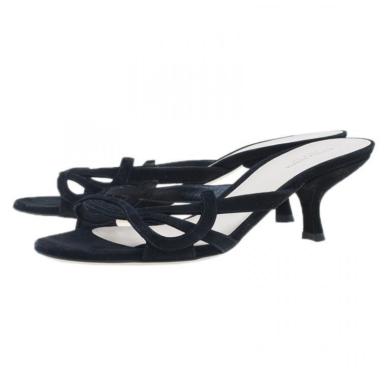 Pre Owned Bottega Veneta Black Suede Slides Size 40