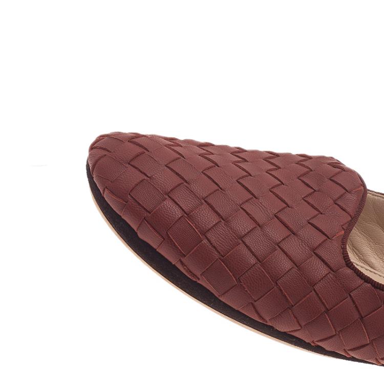 Pre Owned Bottega Veneta Brown Intrecciato Leather Carpet Slippers Size 38.5