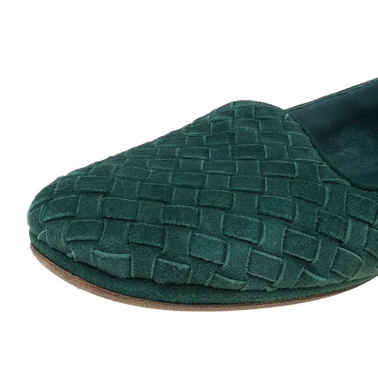 Pre Owned Bottega Veneta Green Intrecciato Suede Carpet Slippers Size 39.5 