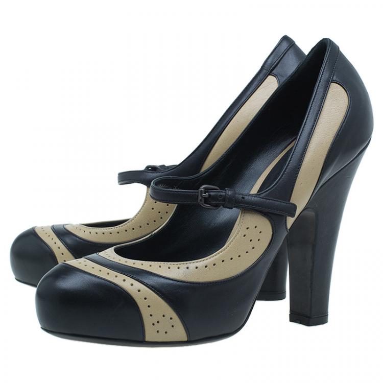 Pre Owned Bottega Veneta Black and White Leather Brogue Mary Jane Pumps Size 38