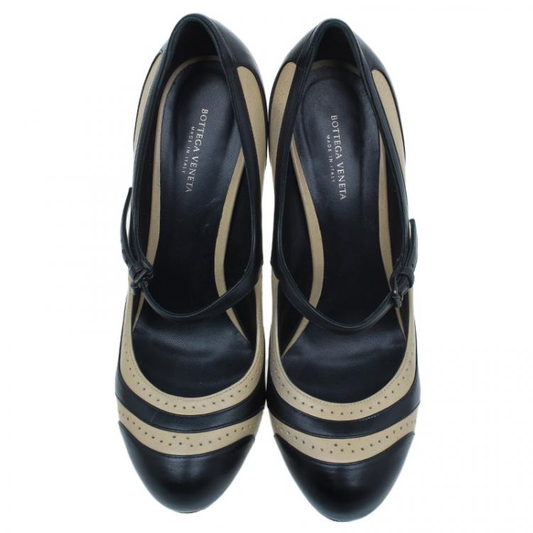 Pre Owned Bottega Veneta Black and White Leather Brogue Mary Jane Pumps Size 38
