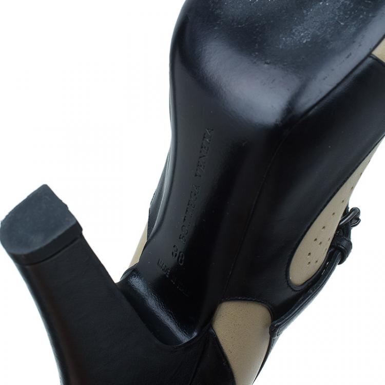 Pre Owned Bottega Veneta Black and White Leather Brogue Mary Jane Pumps Size 38